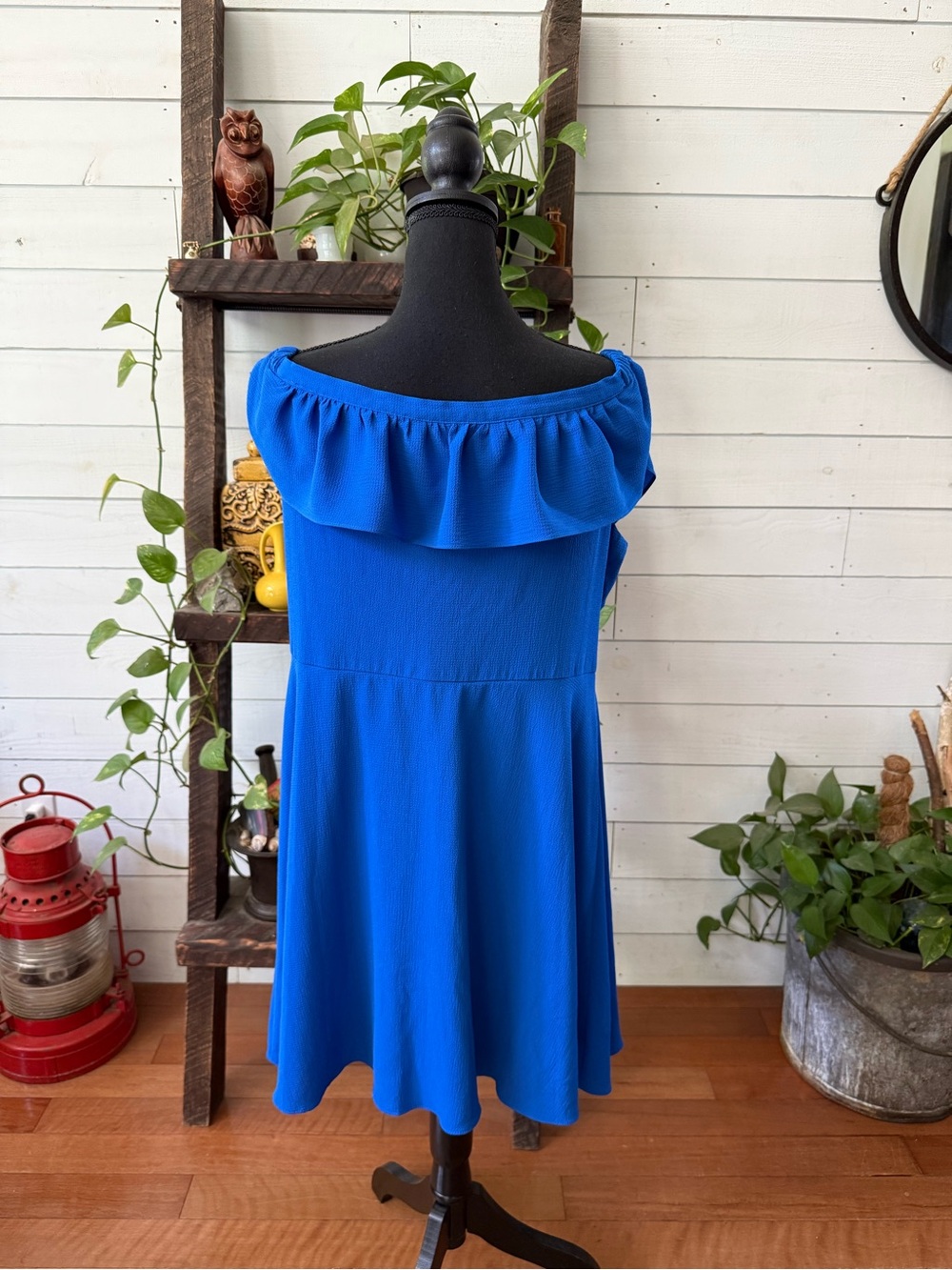 Roz & Ali Shoulder Ruffle Button-Front Royal Blue Dress Size 16 - Picture 8 of 17